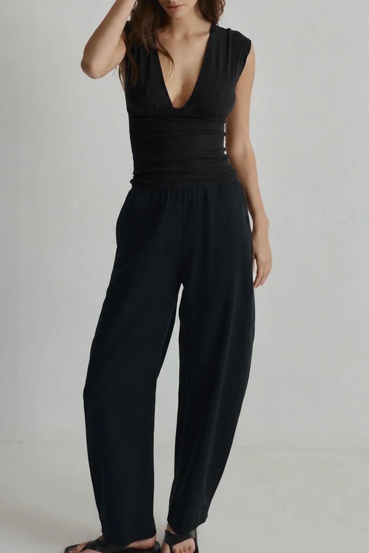 Dominique Healy Monroe Tee //S26 Black