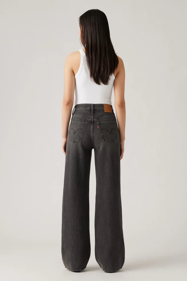 Levi's Ribcage Wide-Leg Jeans // Swipe Up