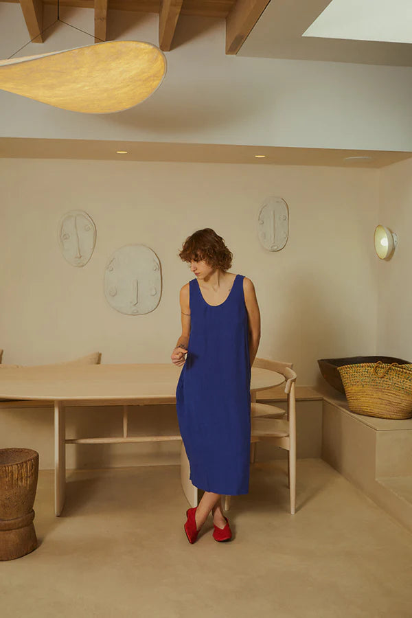L.F. Markey Basic Linen Shift Dress // Cobalt