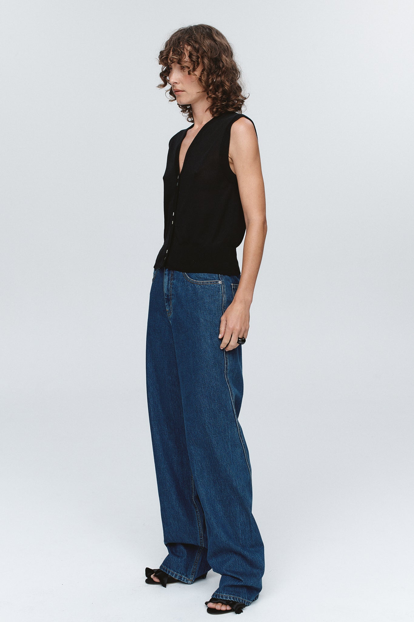 Marle Foundations Vest // Black