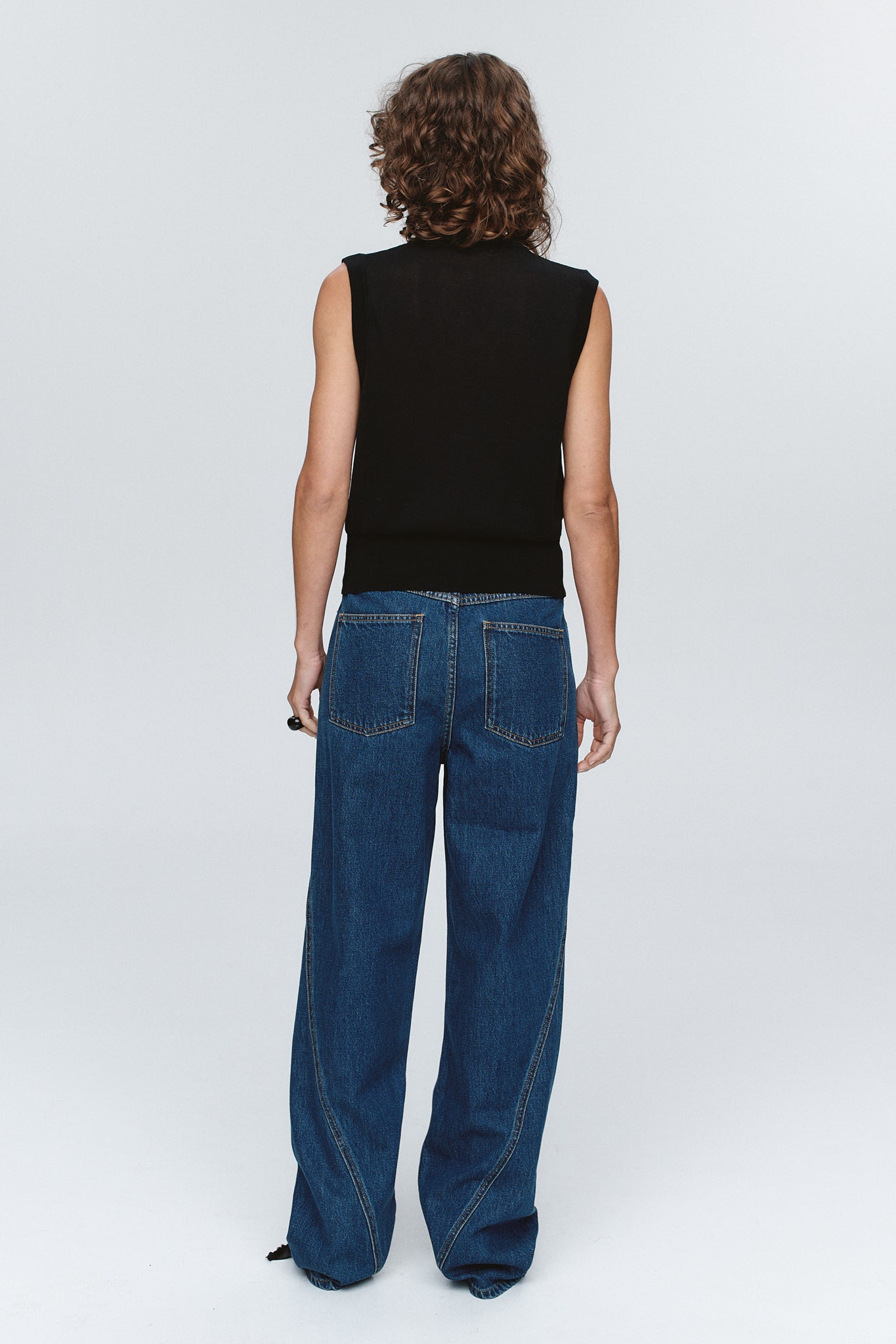 Marle Foundations Vest // Black