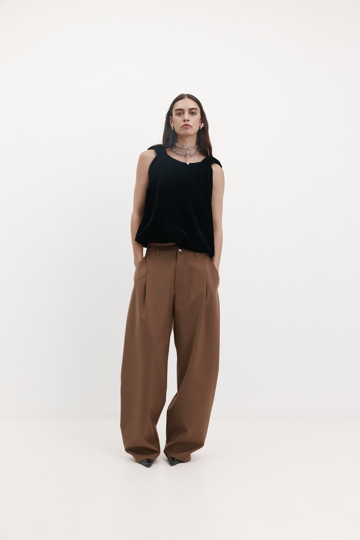 Harris Tapper Knot Top // Black Velvet