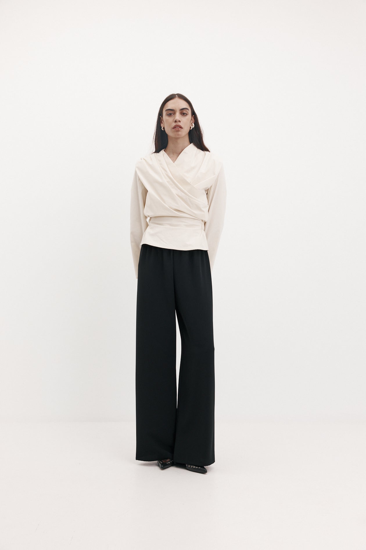 Harris Tapper Long Sleeve Chaimberlain Top // Vanilla