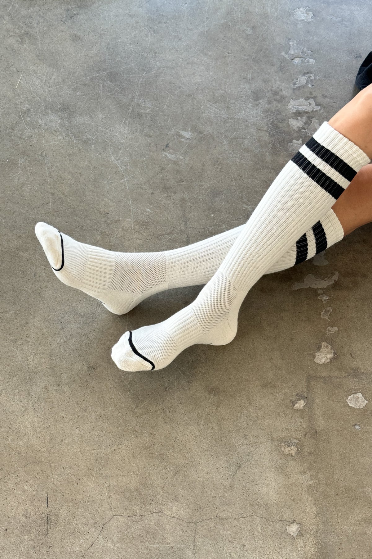 Le Bon Shoppe Knee High Boyfriend Socks // Cream
