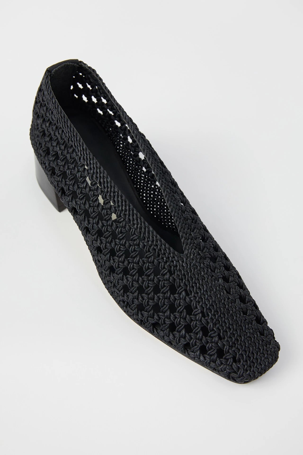 Miista Taissa Courts // Black