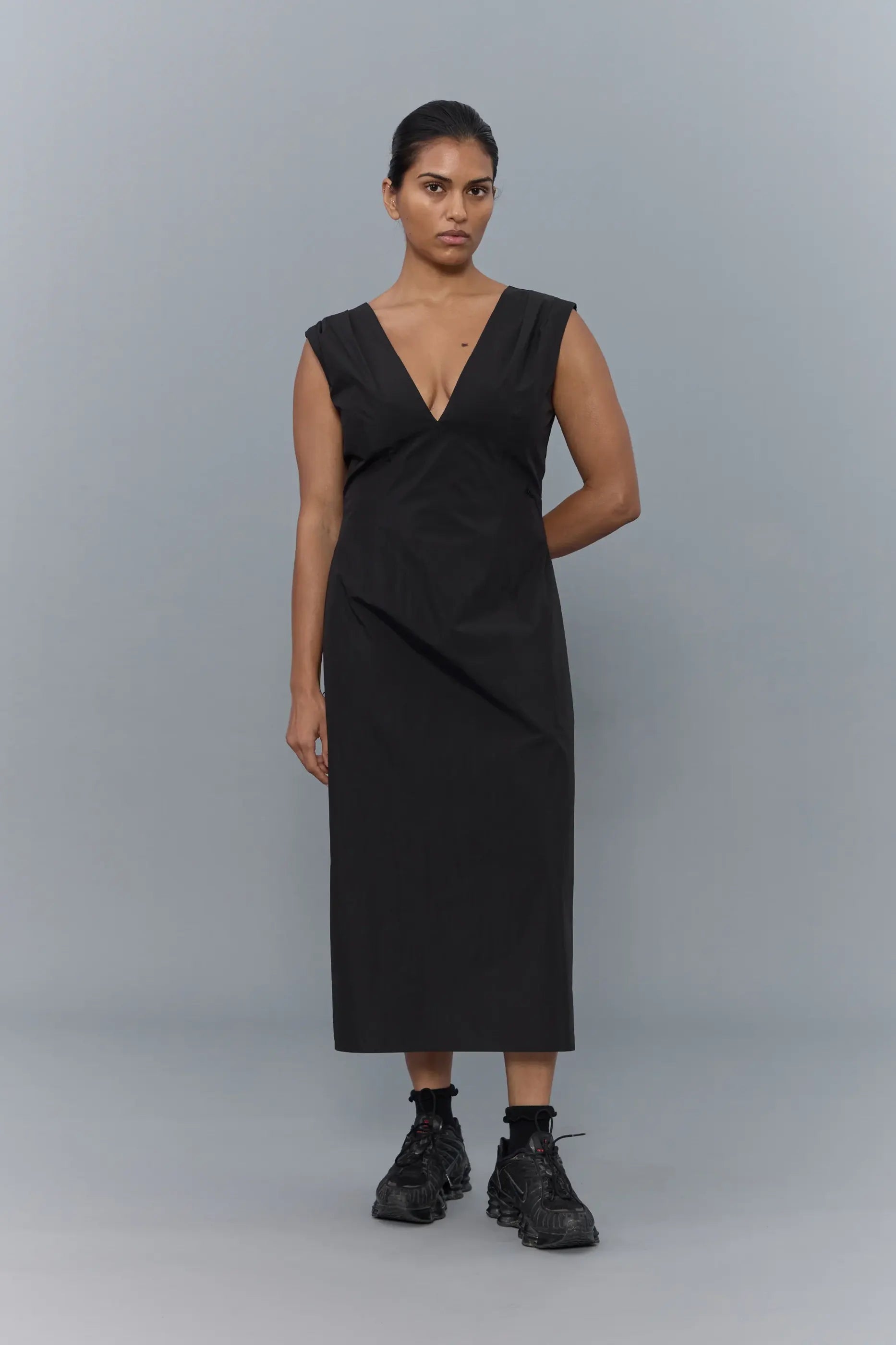 PV Pillar Dress // Black