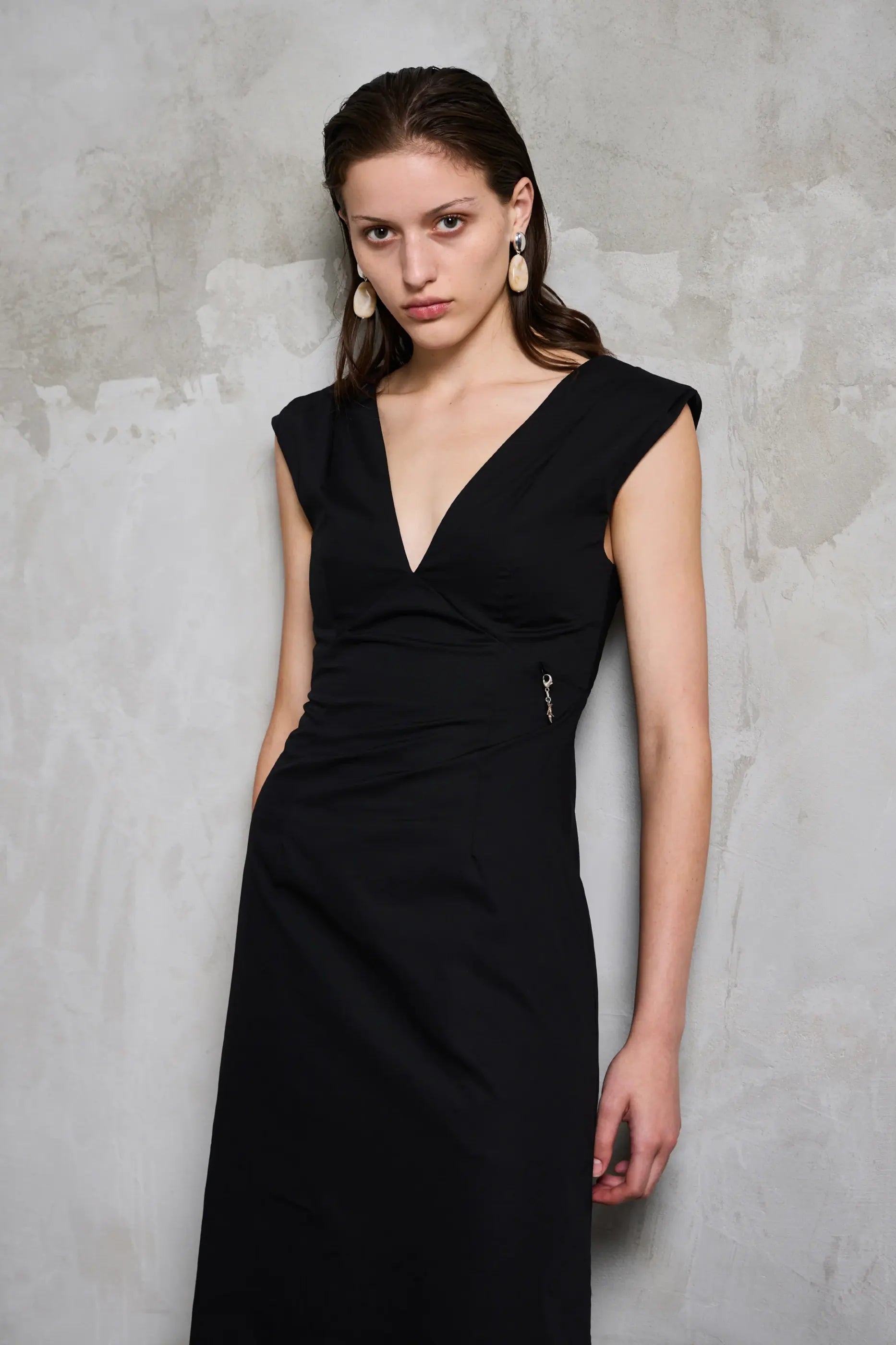 PV Pillar Dress // Black