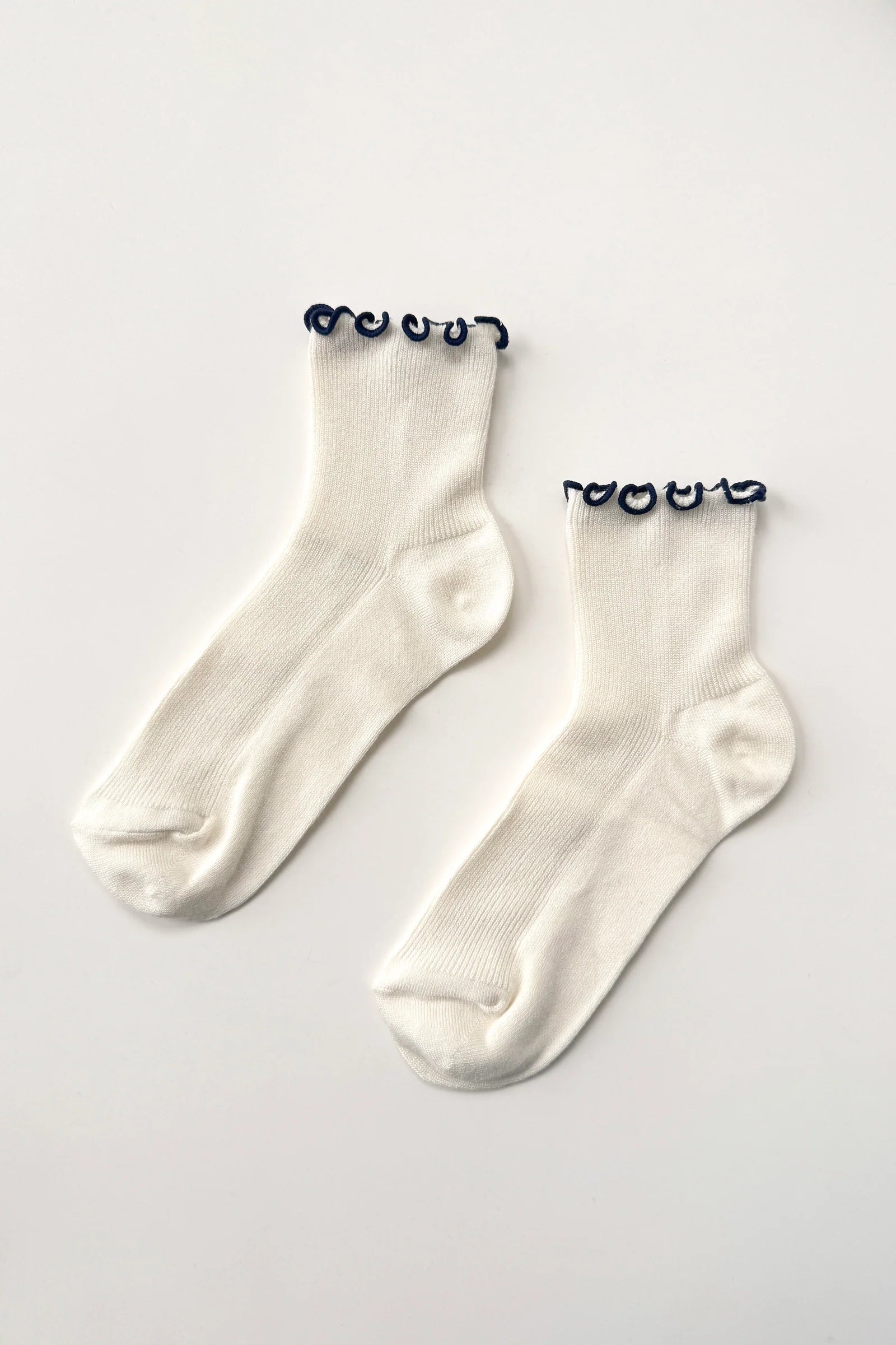 Le Bon Shoppe The Petite Ruffled Modal Socks // Soft White, Navy