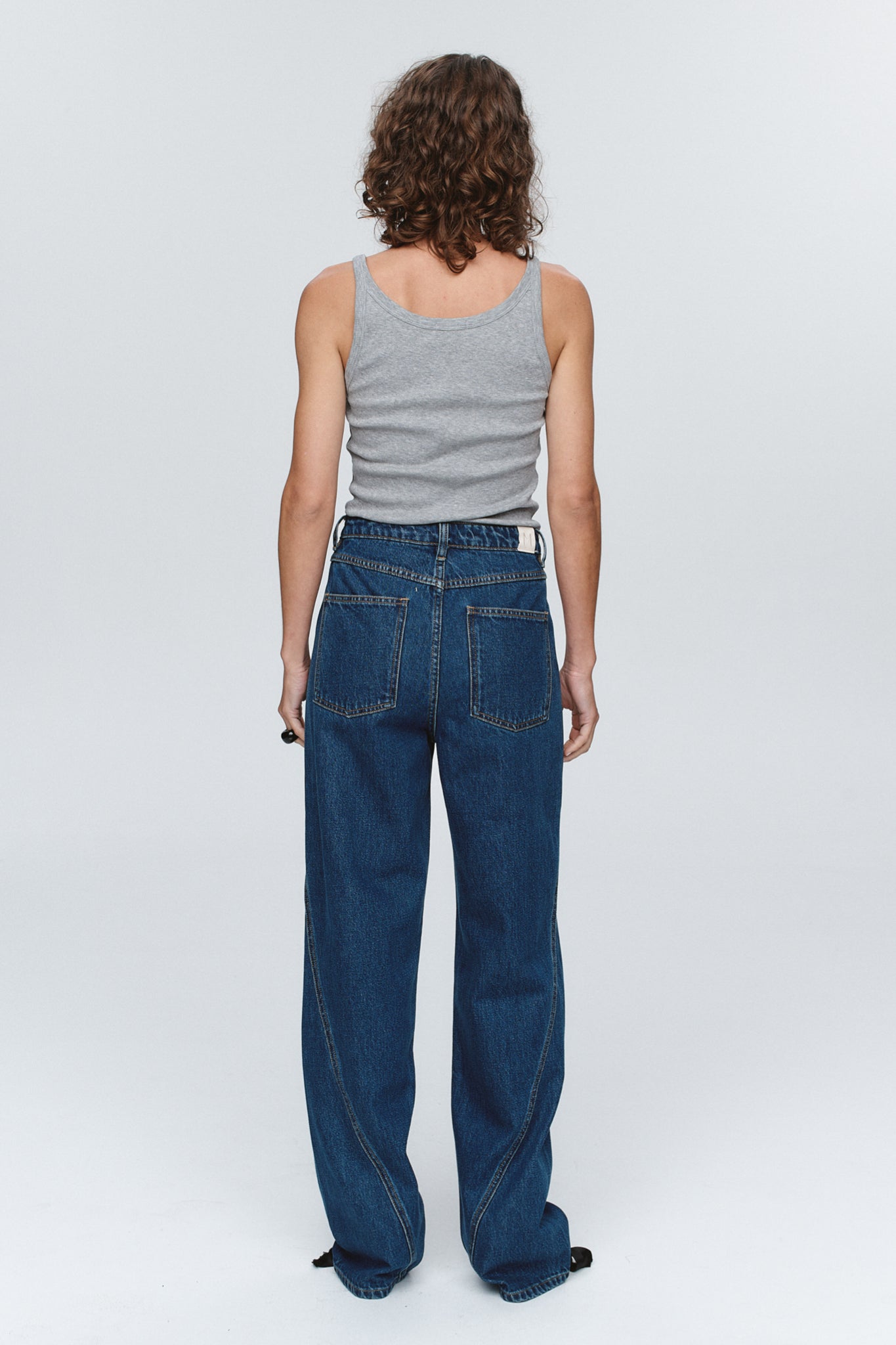 Marle Relaxed Curve Seam Jean // Washed Indigo