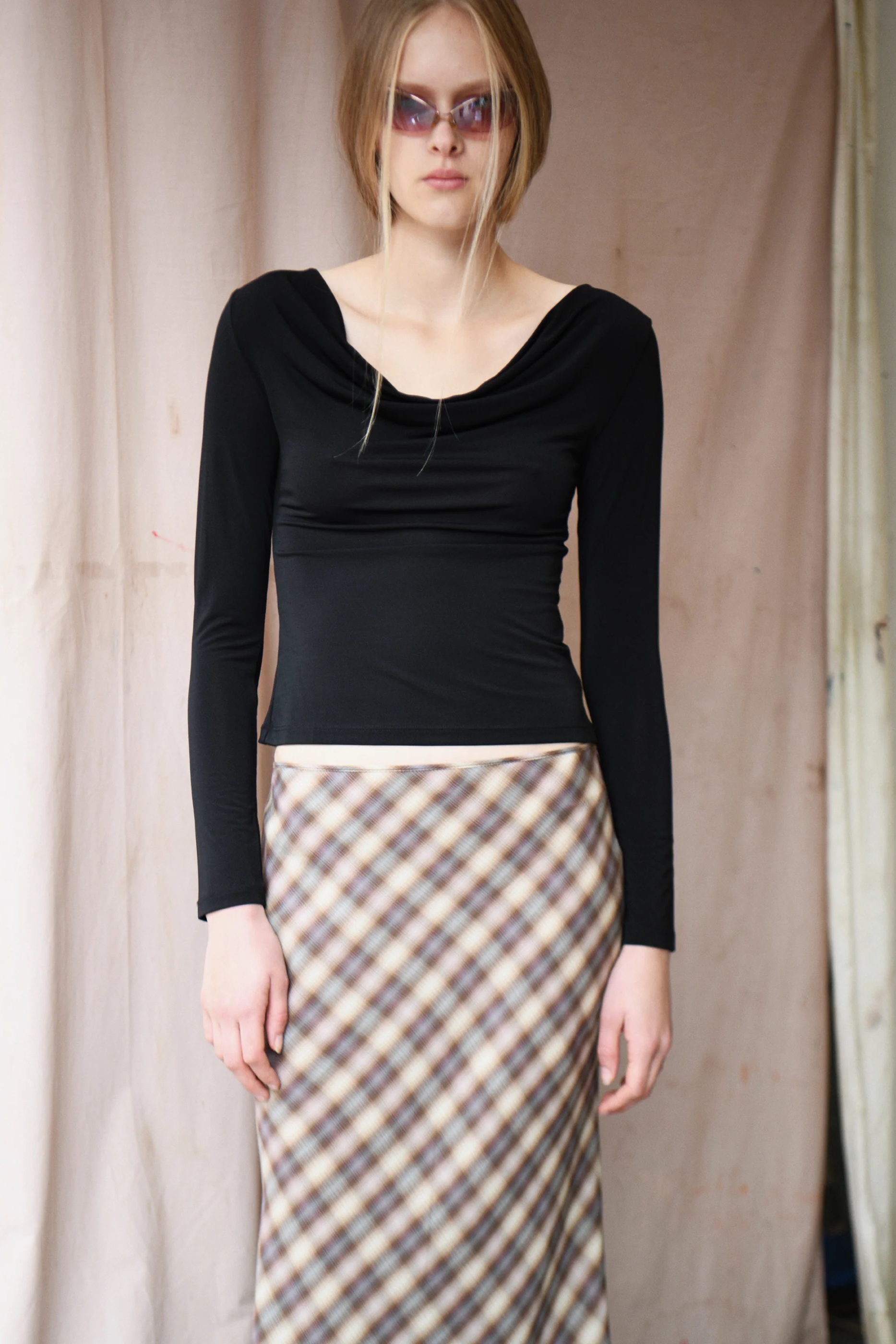 PV Enmesh Skirt // Blur Check