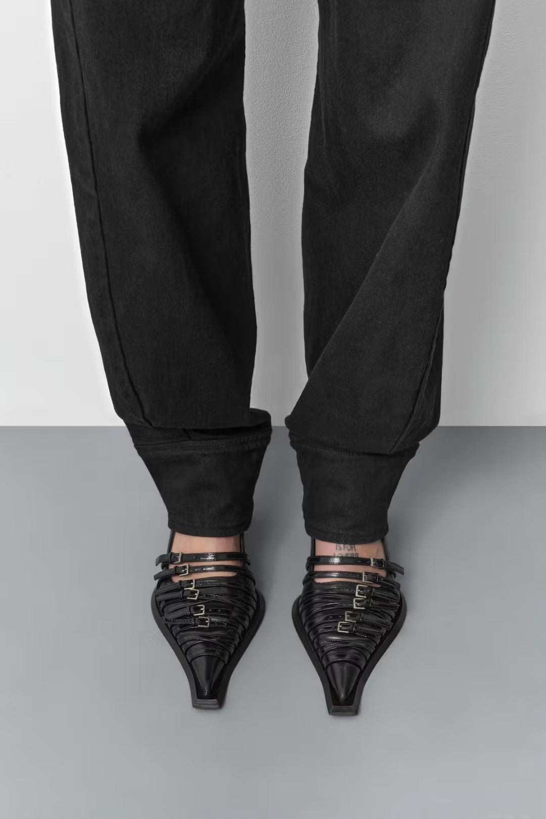 Miista Nirali Strappy Courts // Black