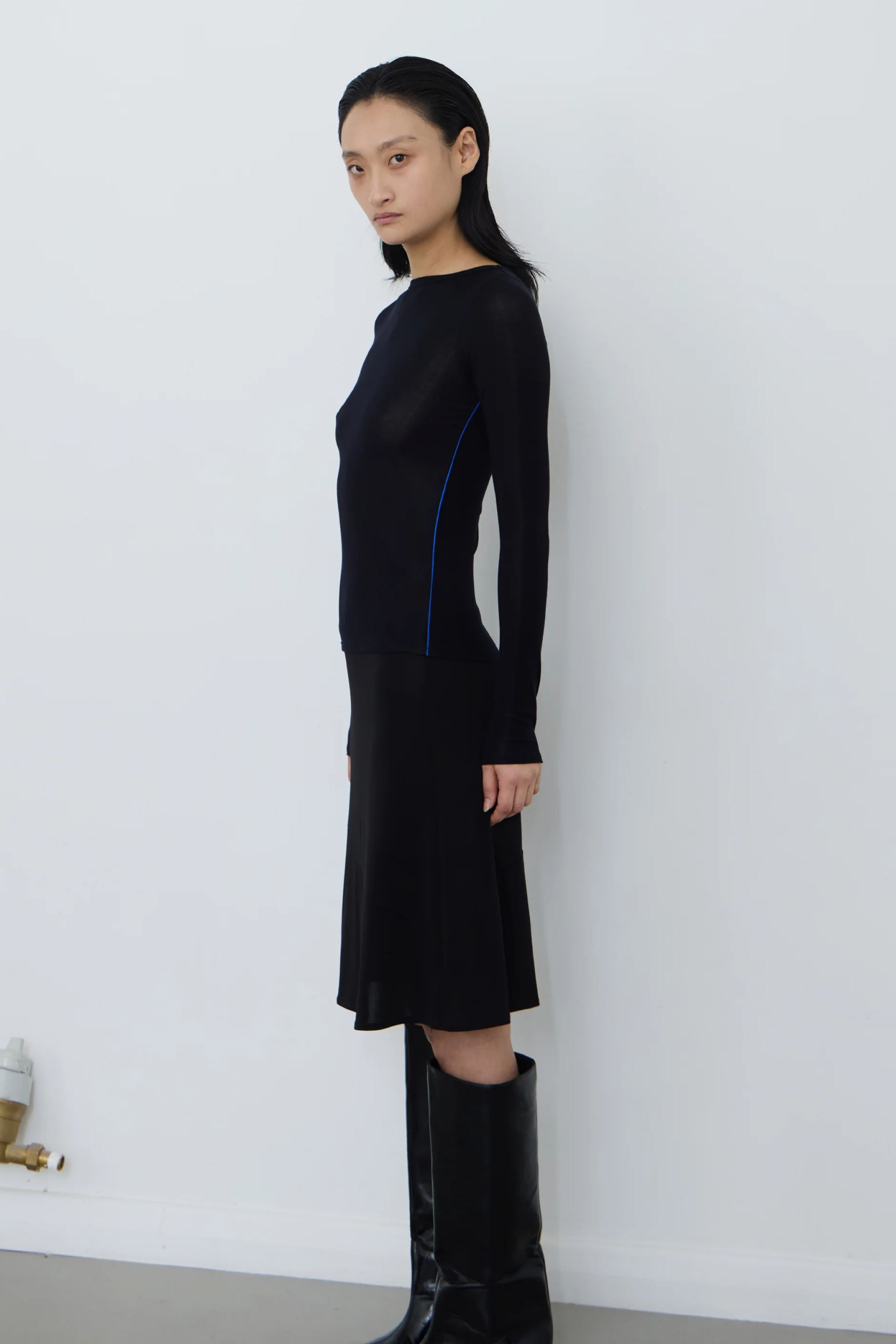 PV Outline Top // Black