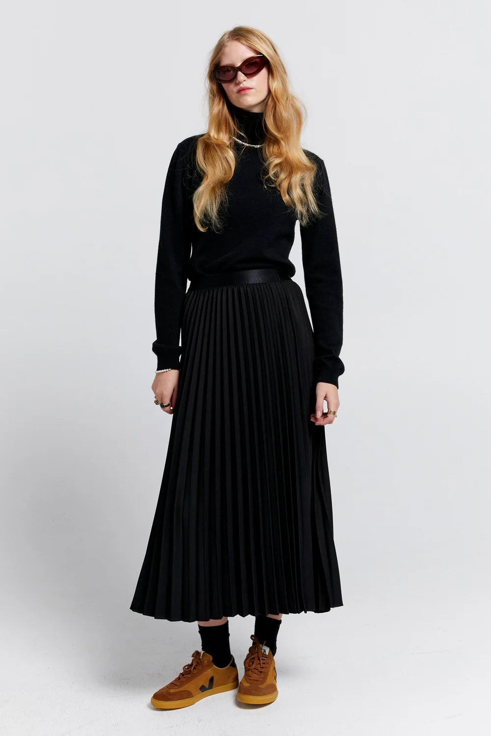 Black pleated skirt melbourne sales