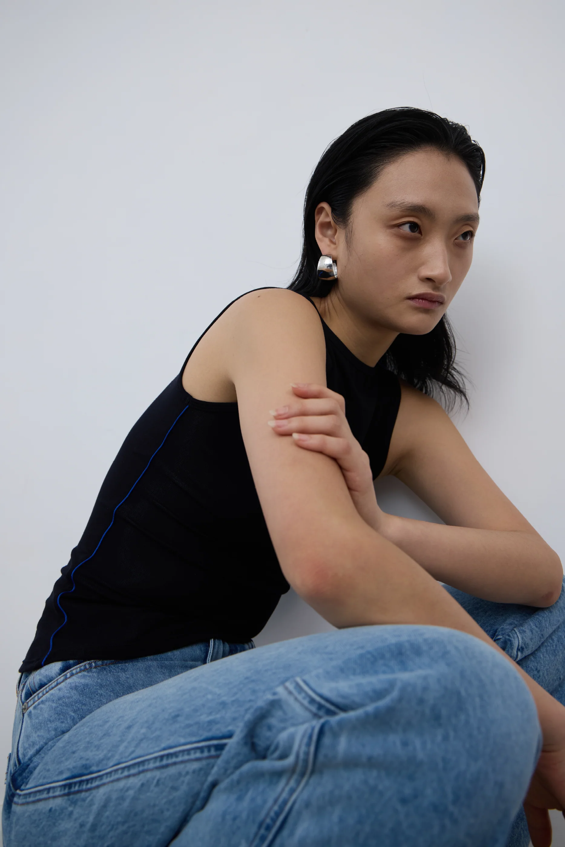 PV Outline Tank // Black