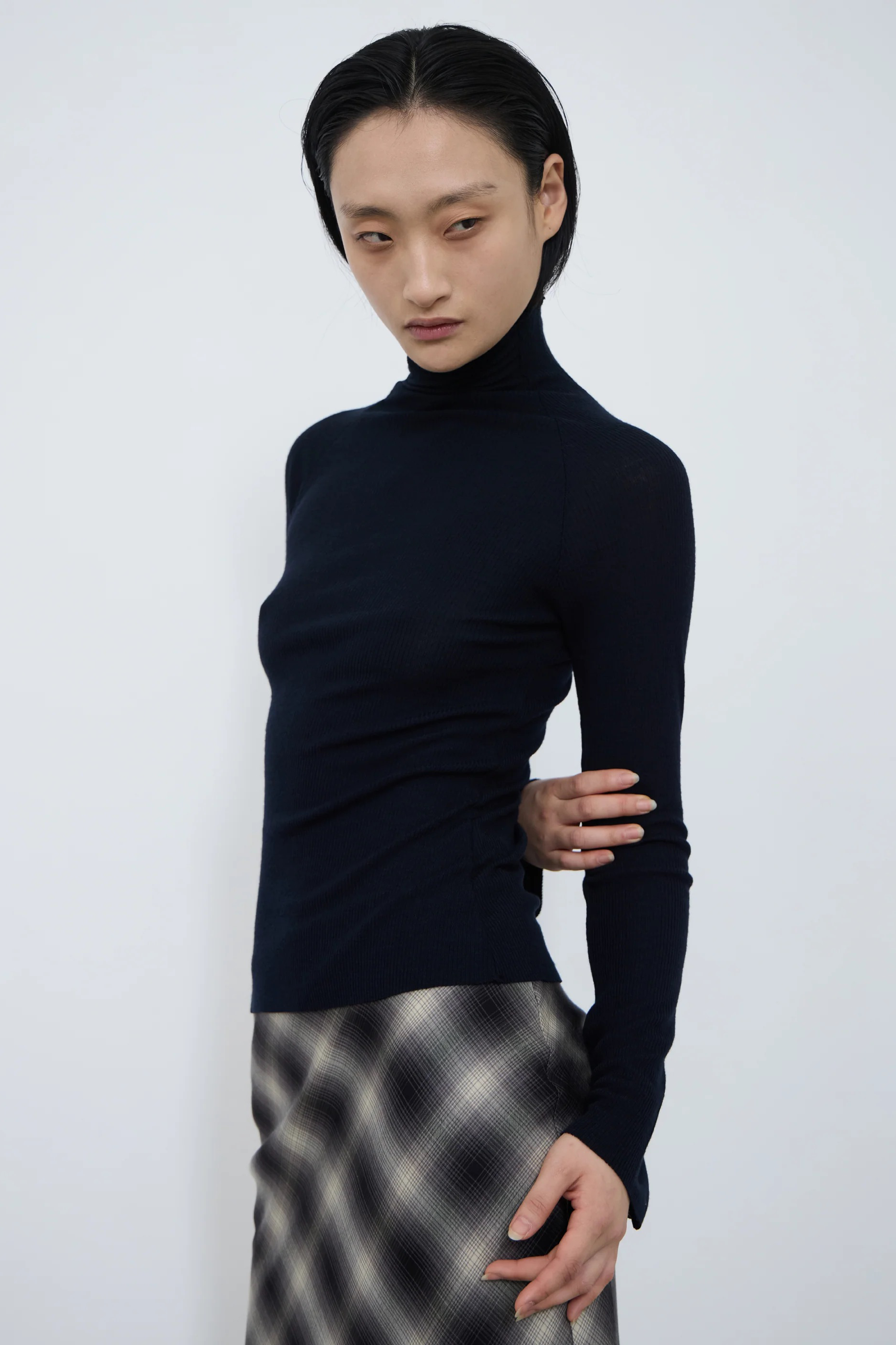 PV Dissolve Wool Turtleneck // Ink