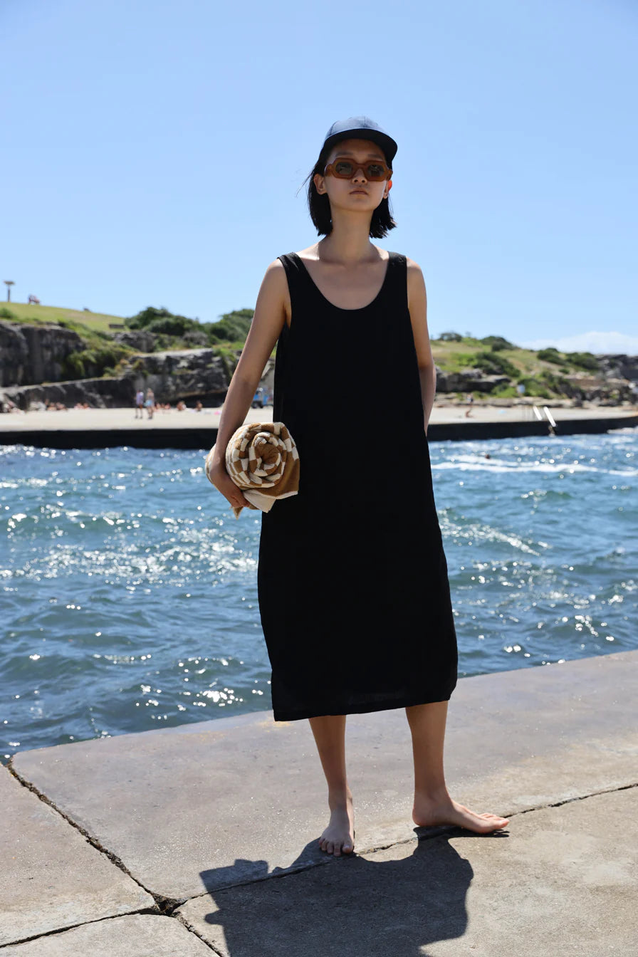 L.F. Markey Basic Linen Shift Dress // Cobalt
