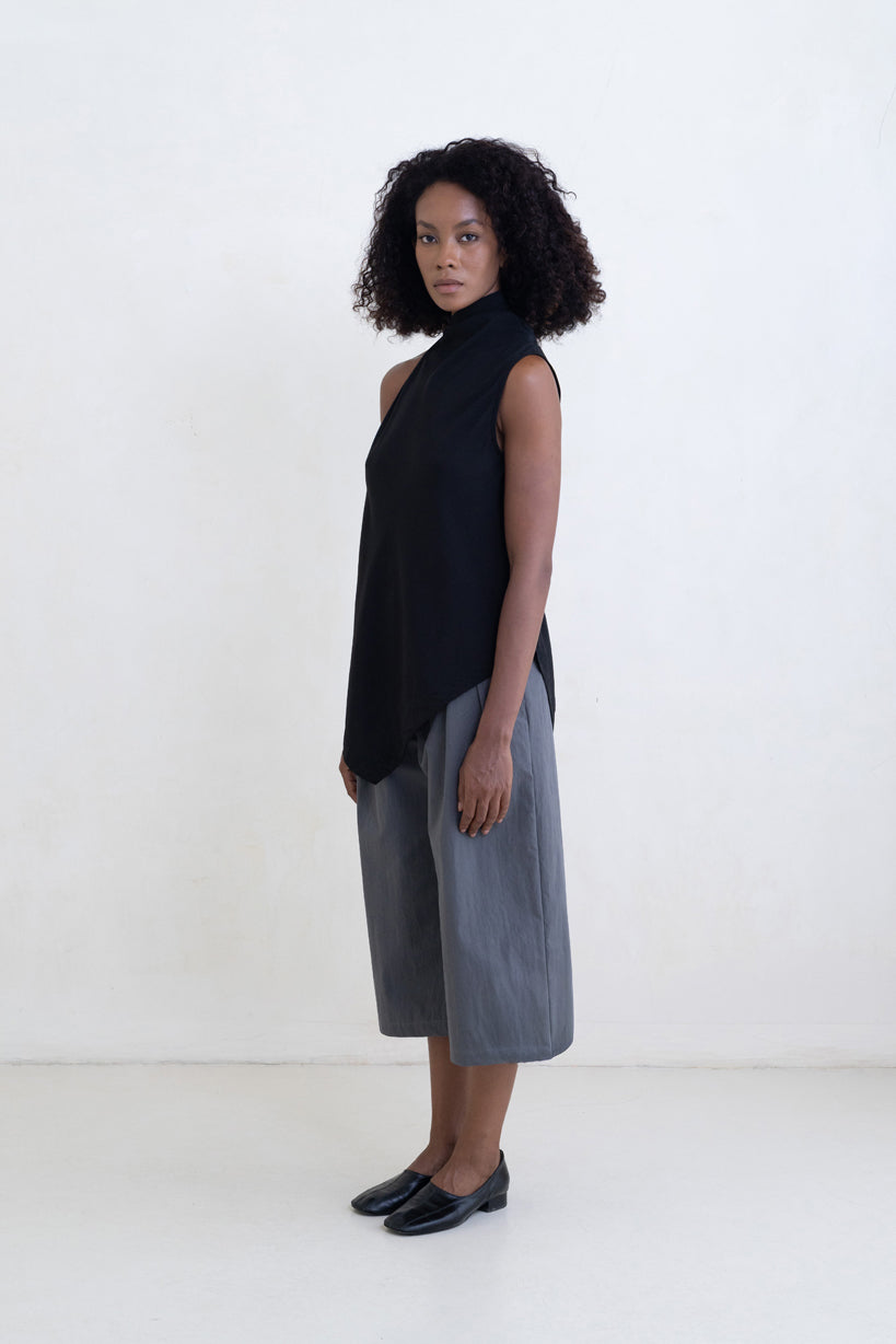 Belle Anna Well Top // Black
