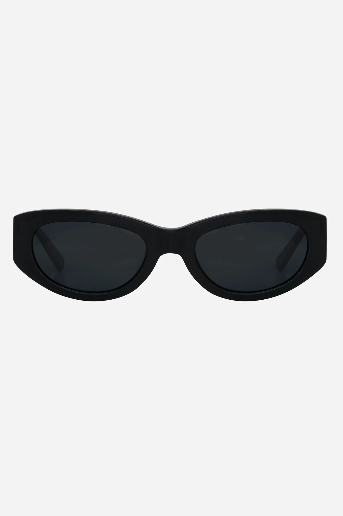 Raie Lakota // Black