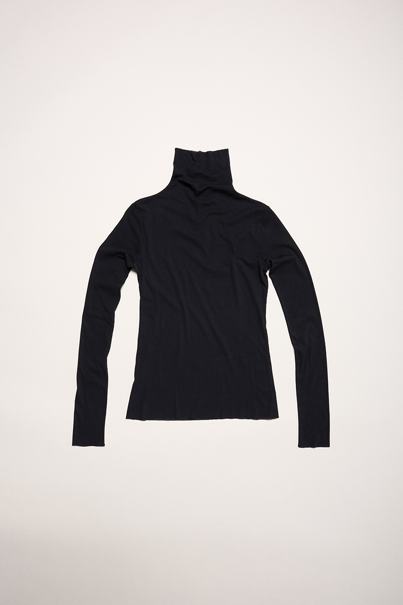 PV Connection Turtleneck // Black