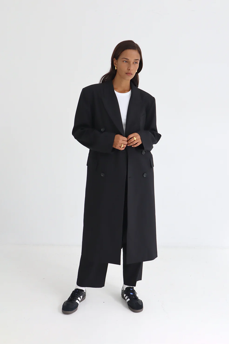 Blanca Carmen Coat // Noir