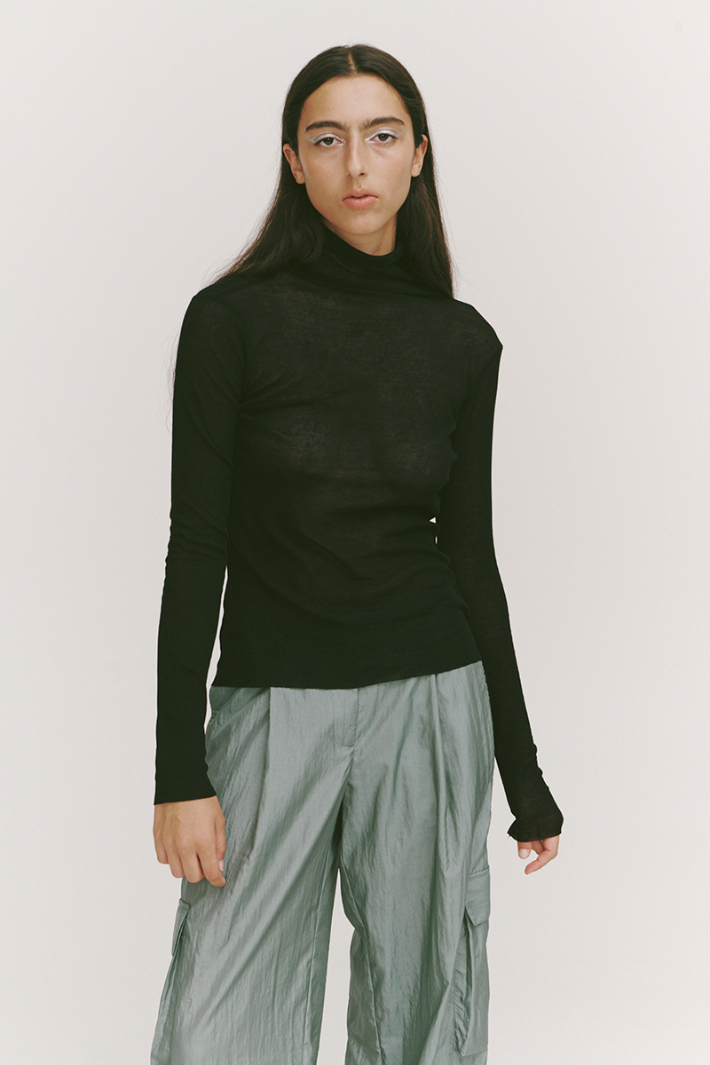 PV Connection Turtleneck // Black