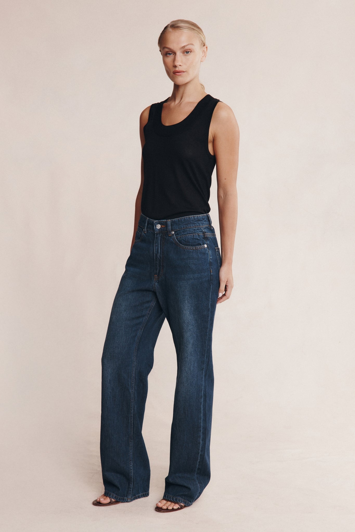 Marle Classic Jean // Dark Wash
