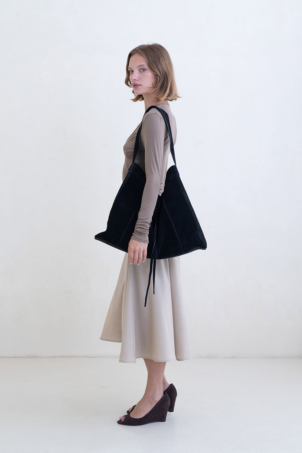 Bella Anna Gesture Tote Bag // Black