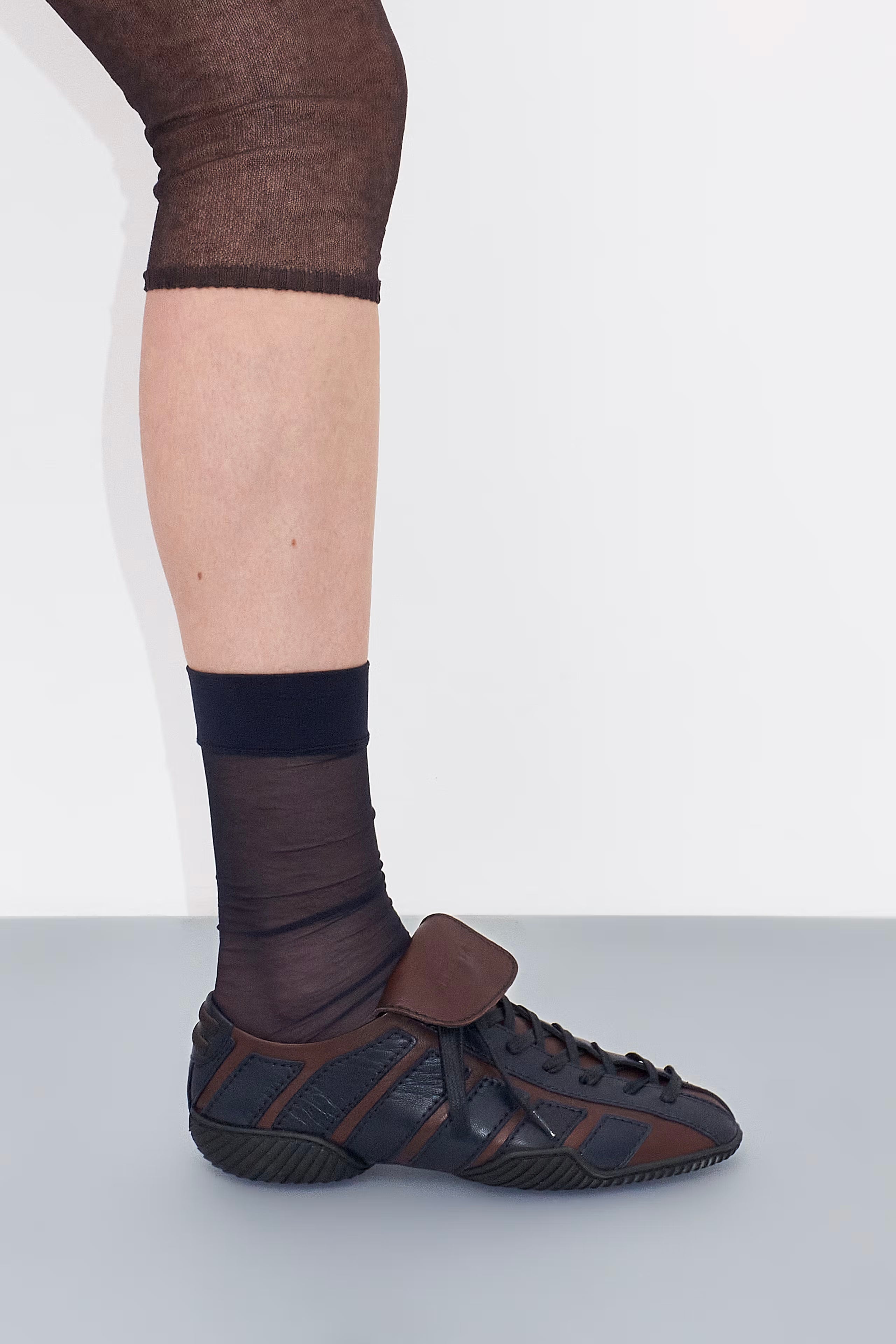 Miista Nikoletta Sneakers // Brown & Navy