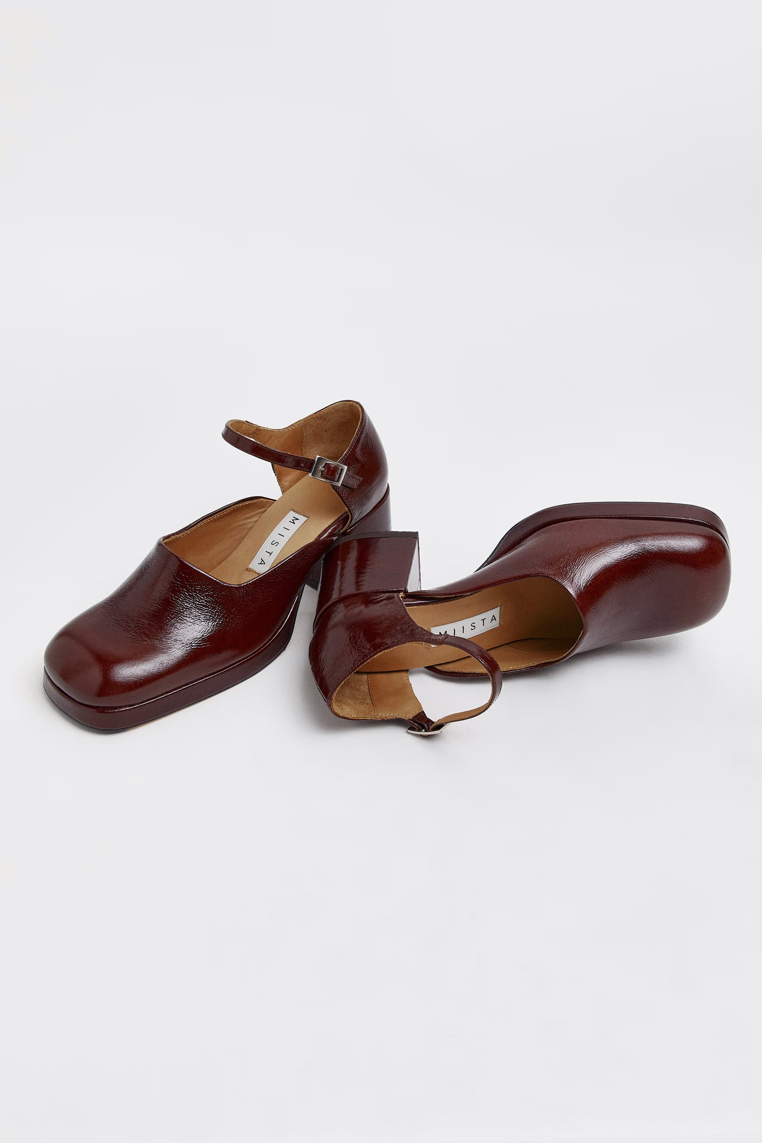 Miista Yara Courts // Crinkle  Brown