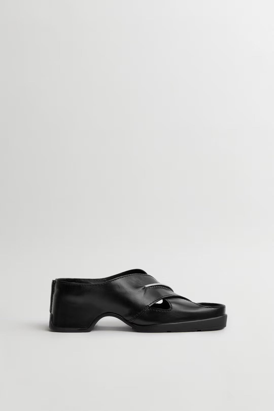 Miista Nira Sandals // Black
