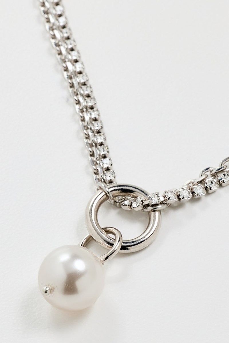 Justine Clenquet Romy Choker