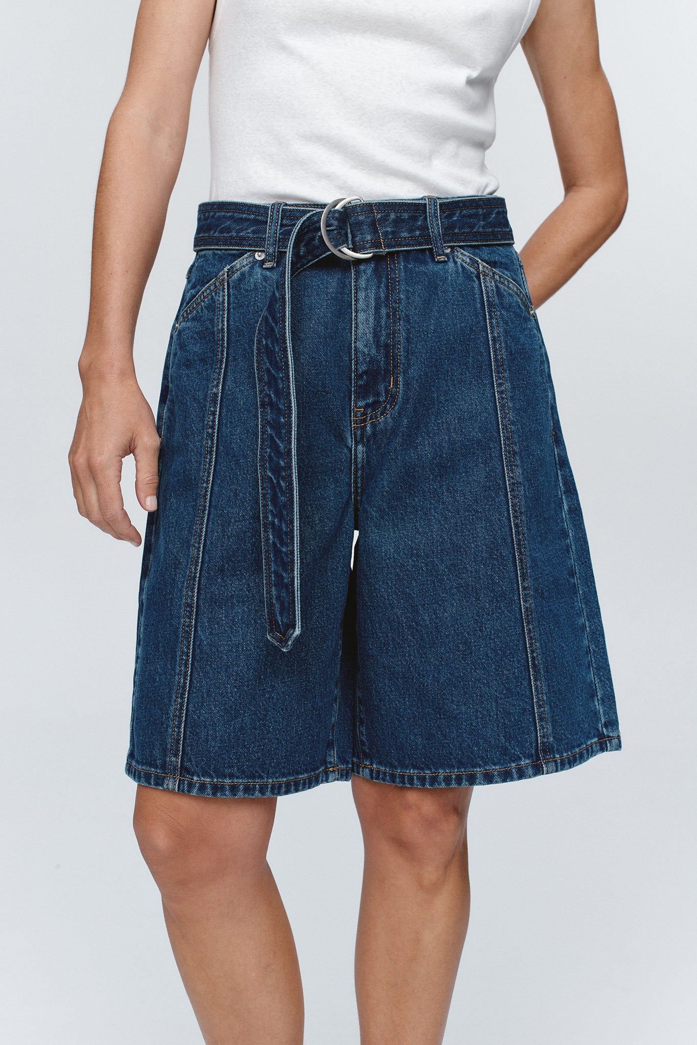 Marle Belted Jean Short //  Washed Indigo