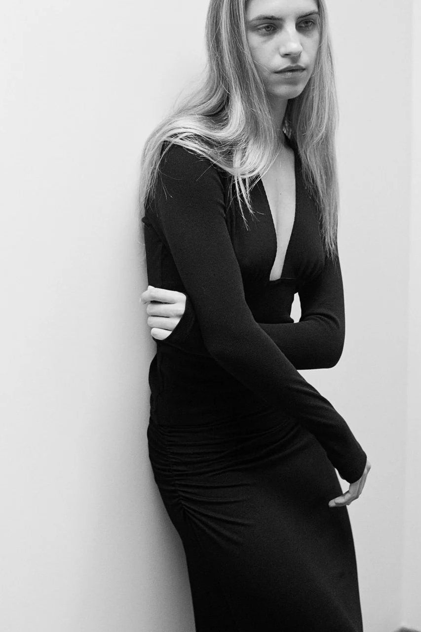 Dominique Healy Monroe Longsleeve // Black