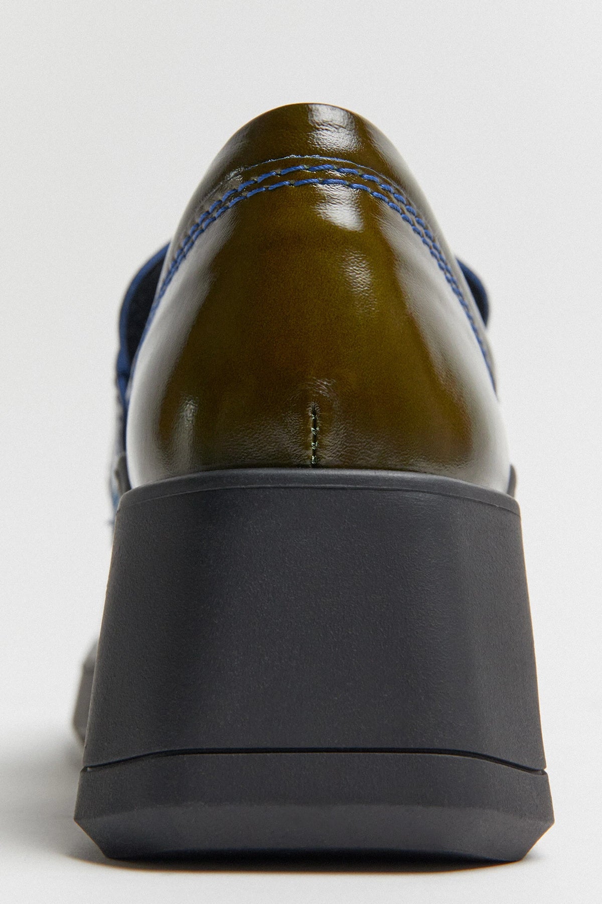 E8 Billie Loafers // Khaki