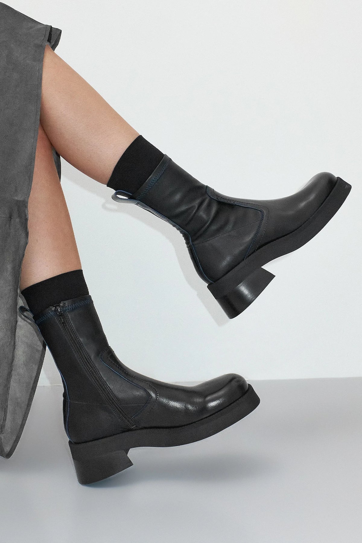 Miista Oliana Ankle Boots // Black Blue