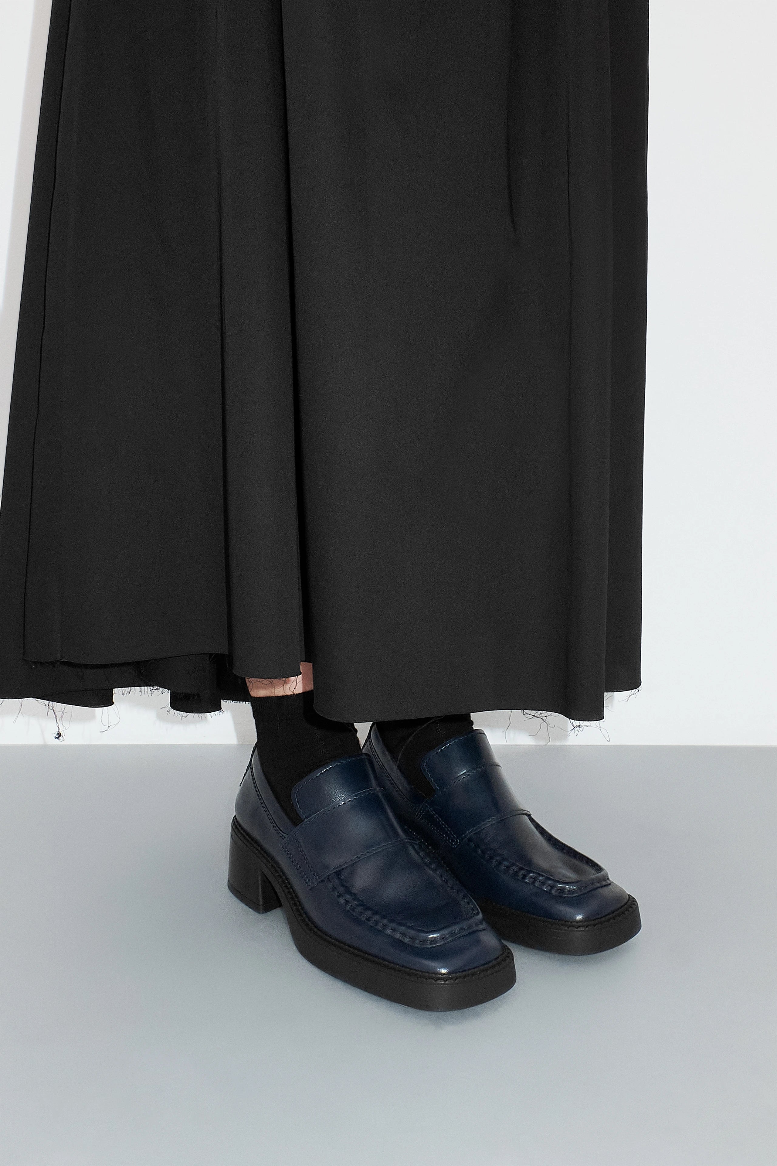 Miista Karina Loafers // Navy