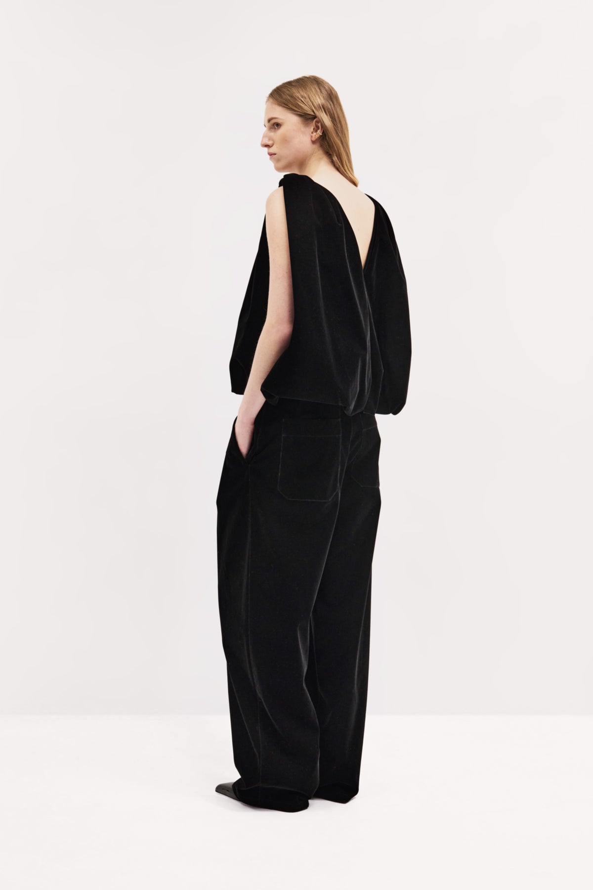 Harris Tapper Cail Trouser // Black Velvet