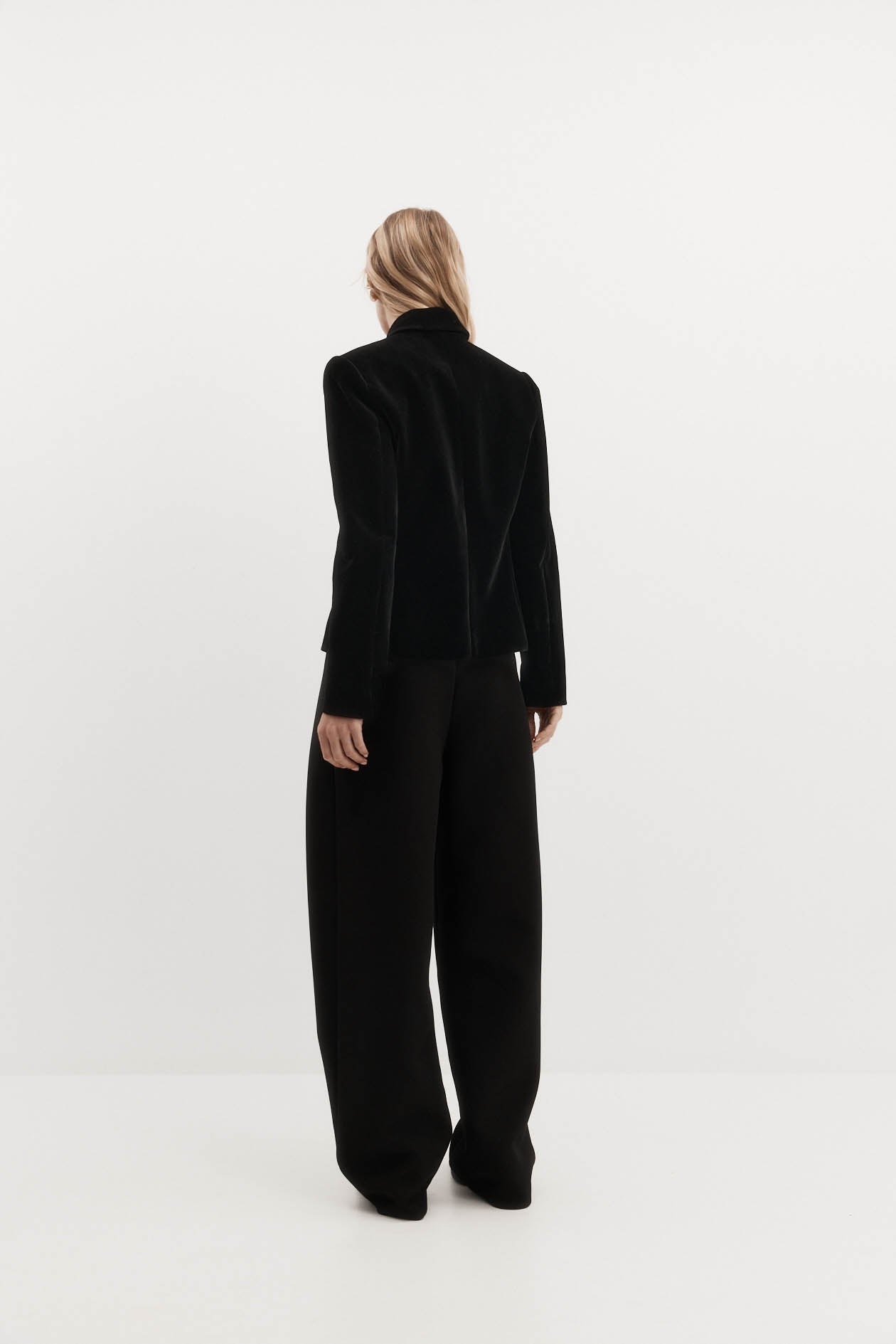 Harris Tapper Bardot Velvet Blazer // Black