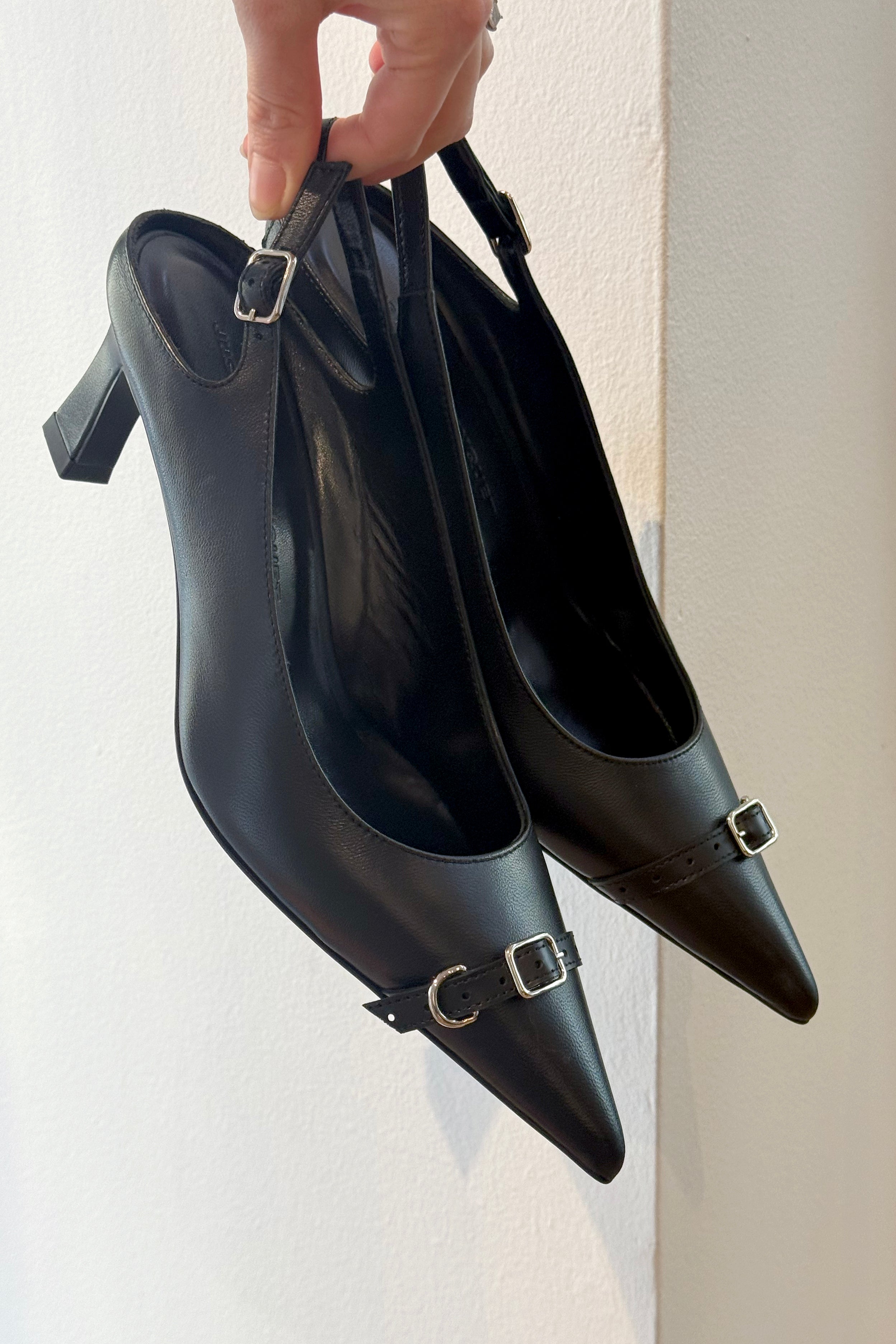 Justine Clenquet Patti Slingbacks // Black