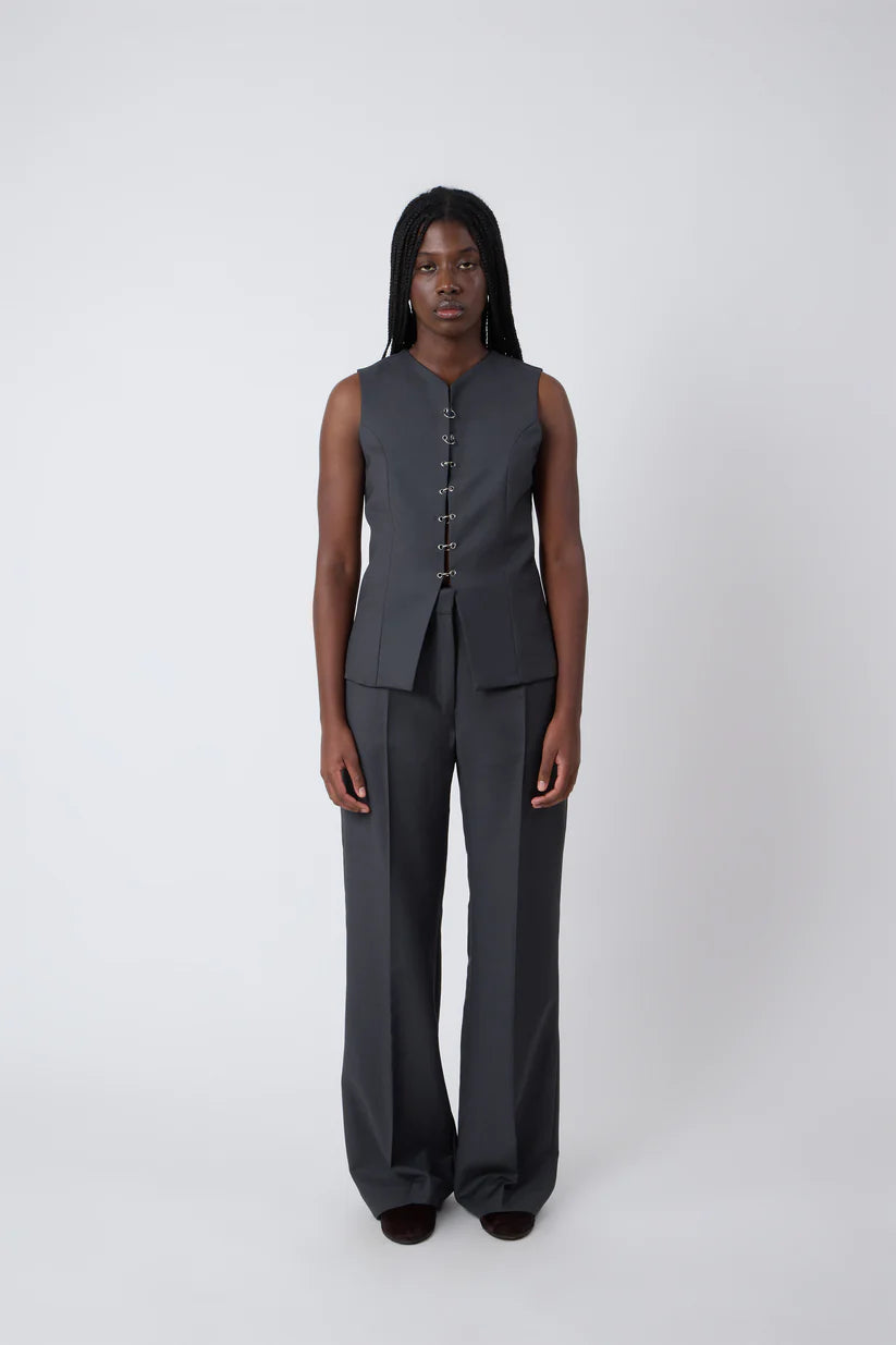 Catheclisma Macondo Vest // Grey