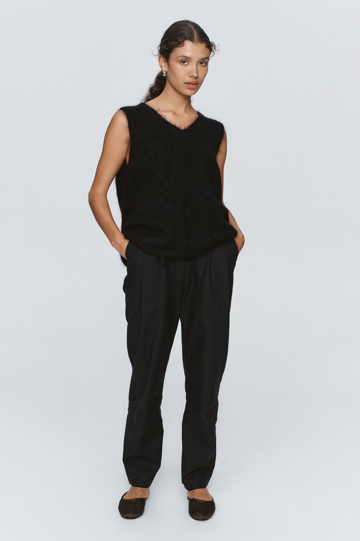 Marle Nya Vest // Black