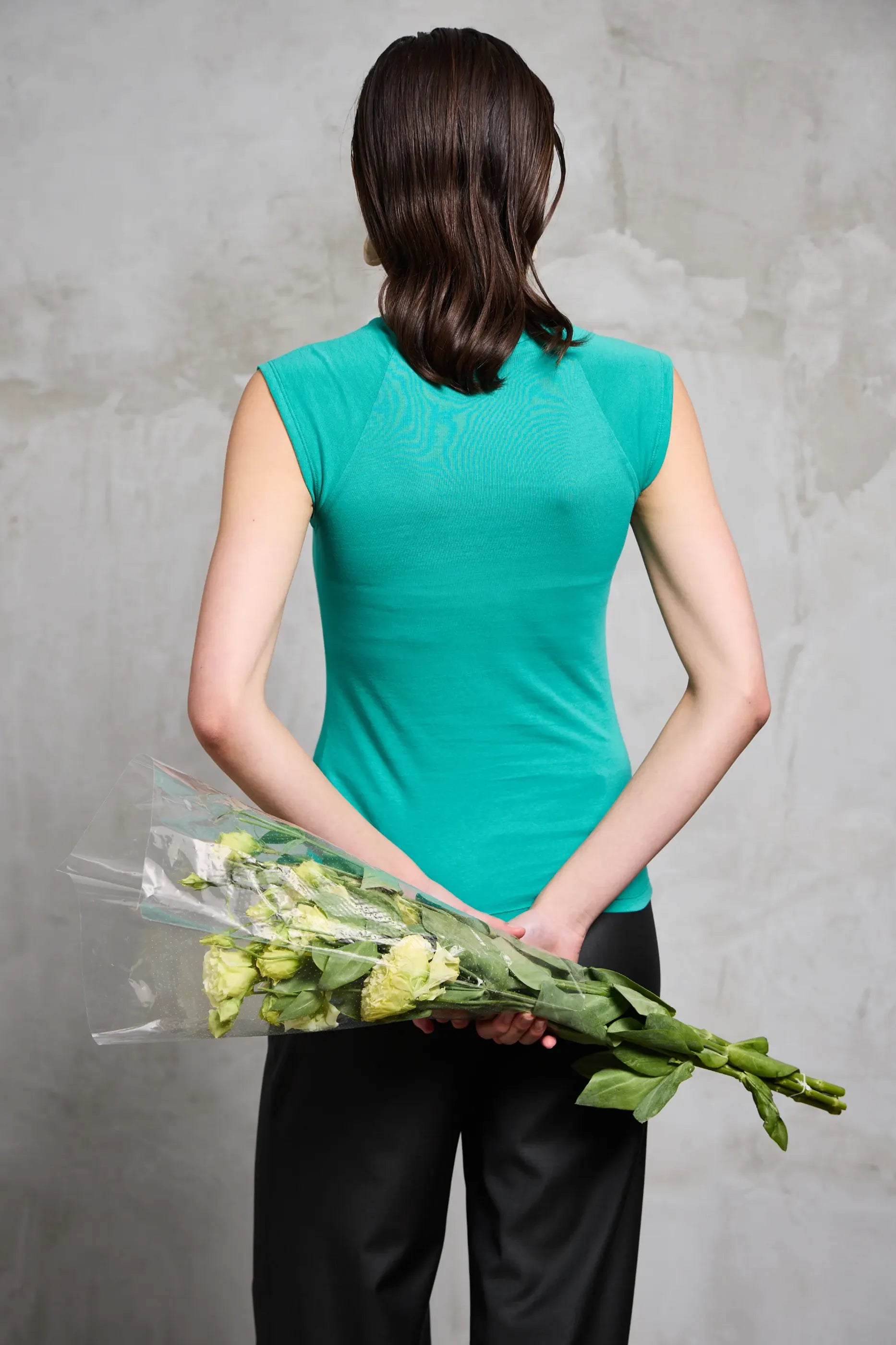 PV Beam V-Neck Tee // Lagoon