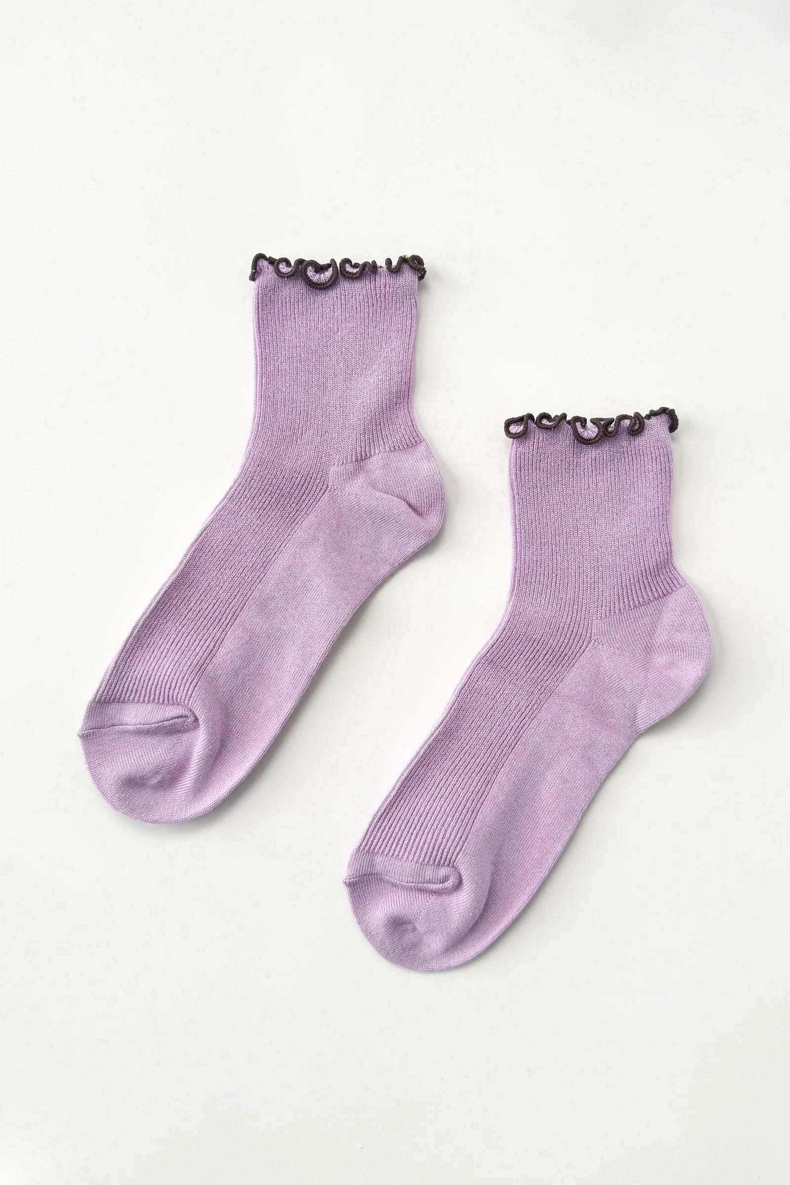 Le Bon Shoppe The Petite Ruffled Modal Socks // Lilac, Brown