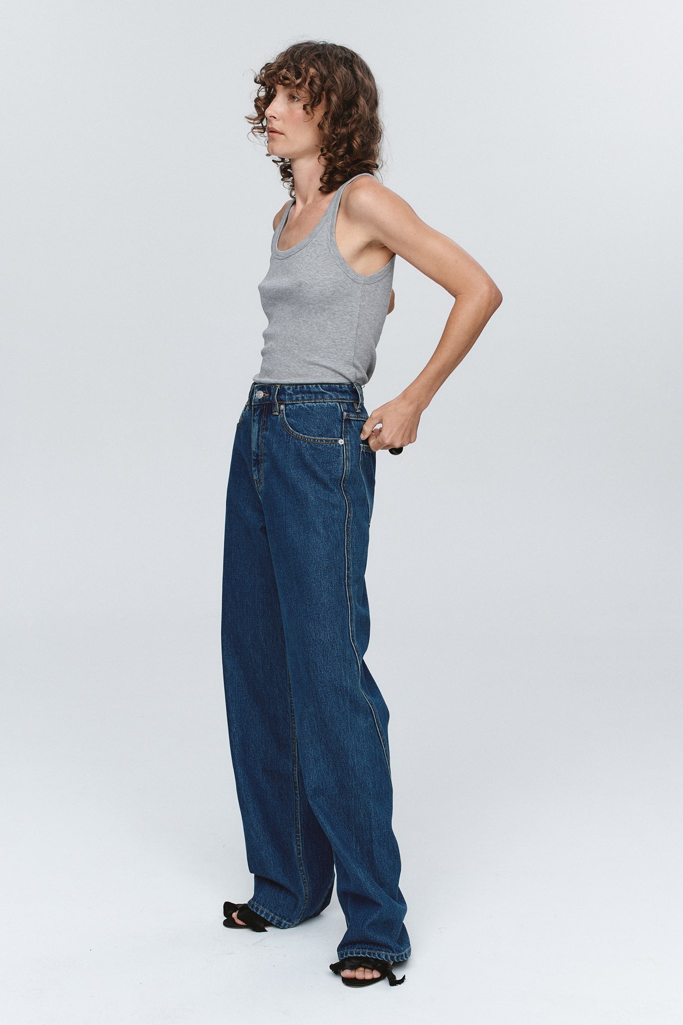 Marle Relaxed Curve Seam Jean // Washed Indigo