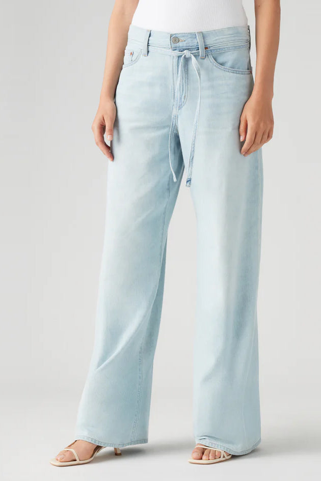 Levi's XL Straight Jeans // Luxury Trip