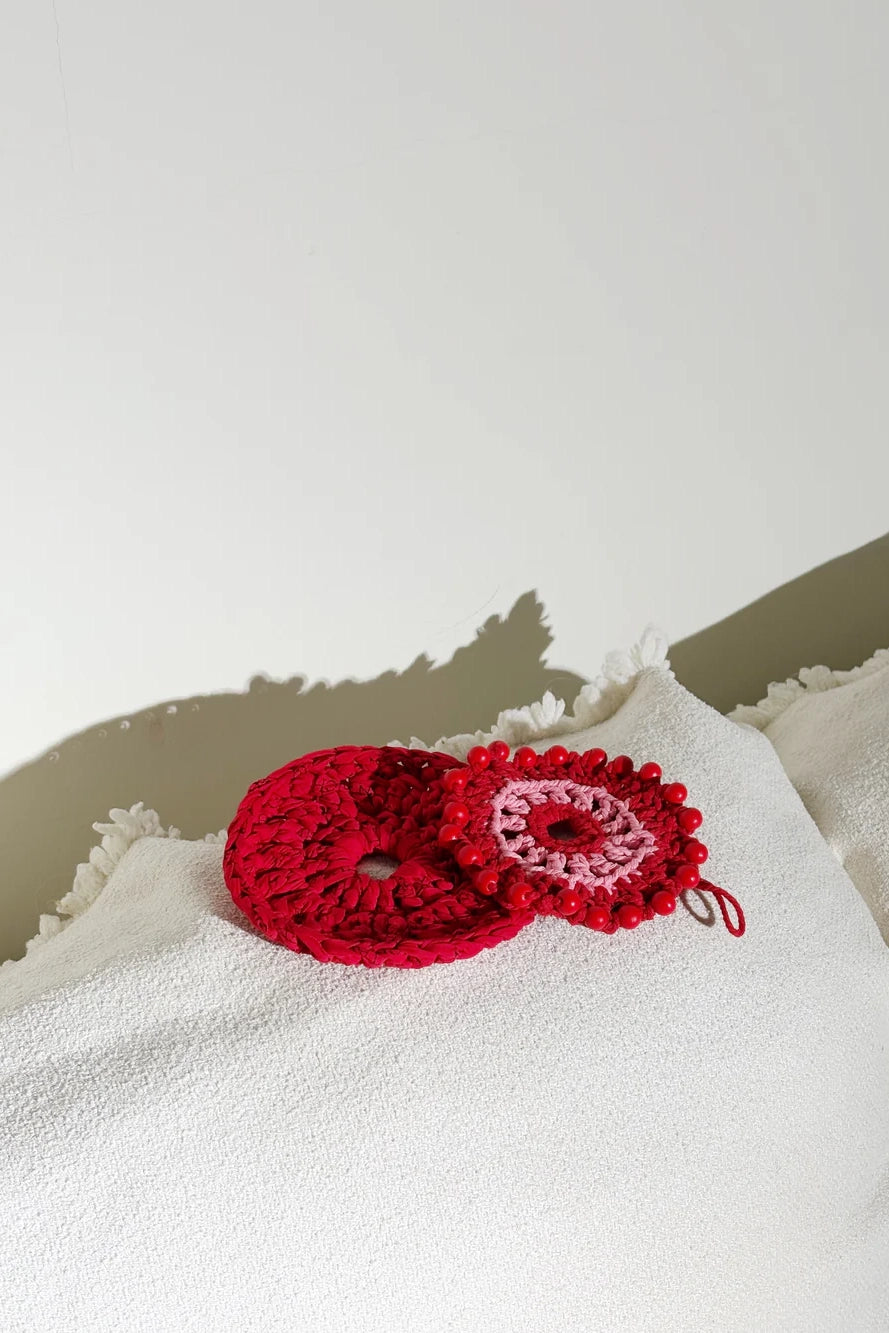Tanchen Crochet Cosy // Red & Red