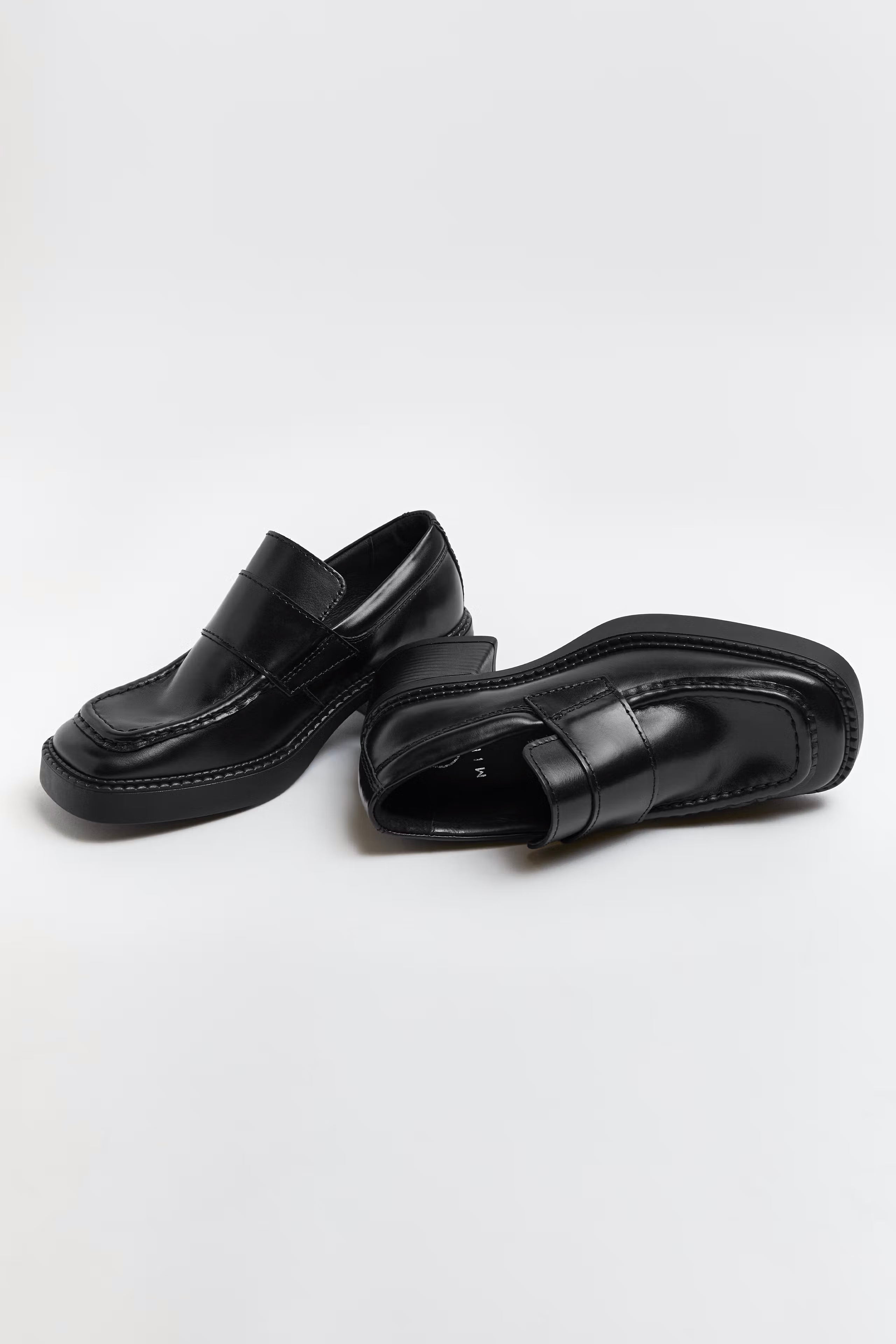 Miista Karina Loafers // Black