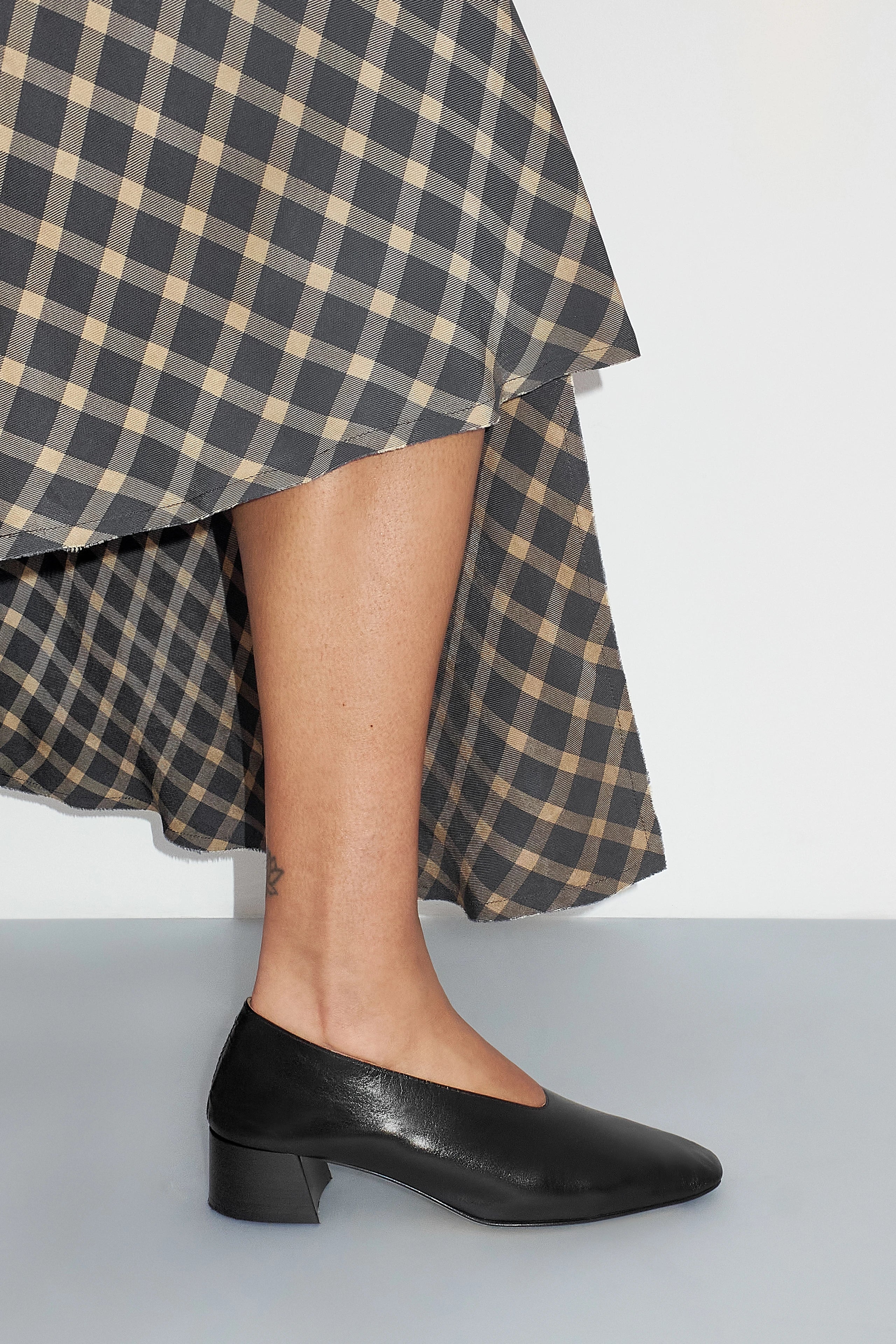 Miista Bibi Piper  Courts // Black
