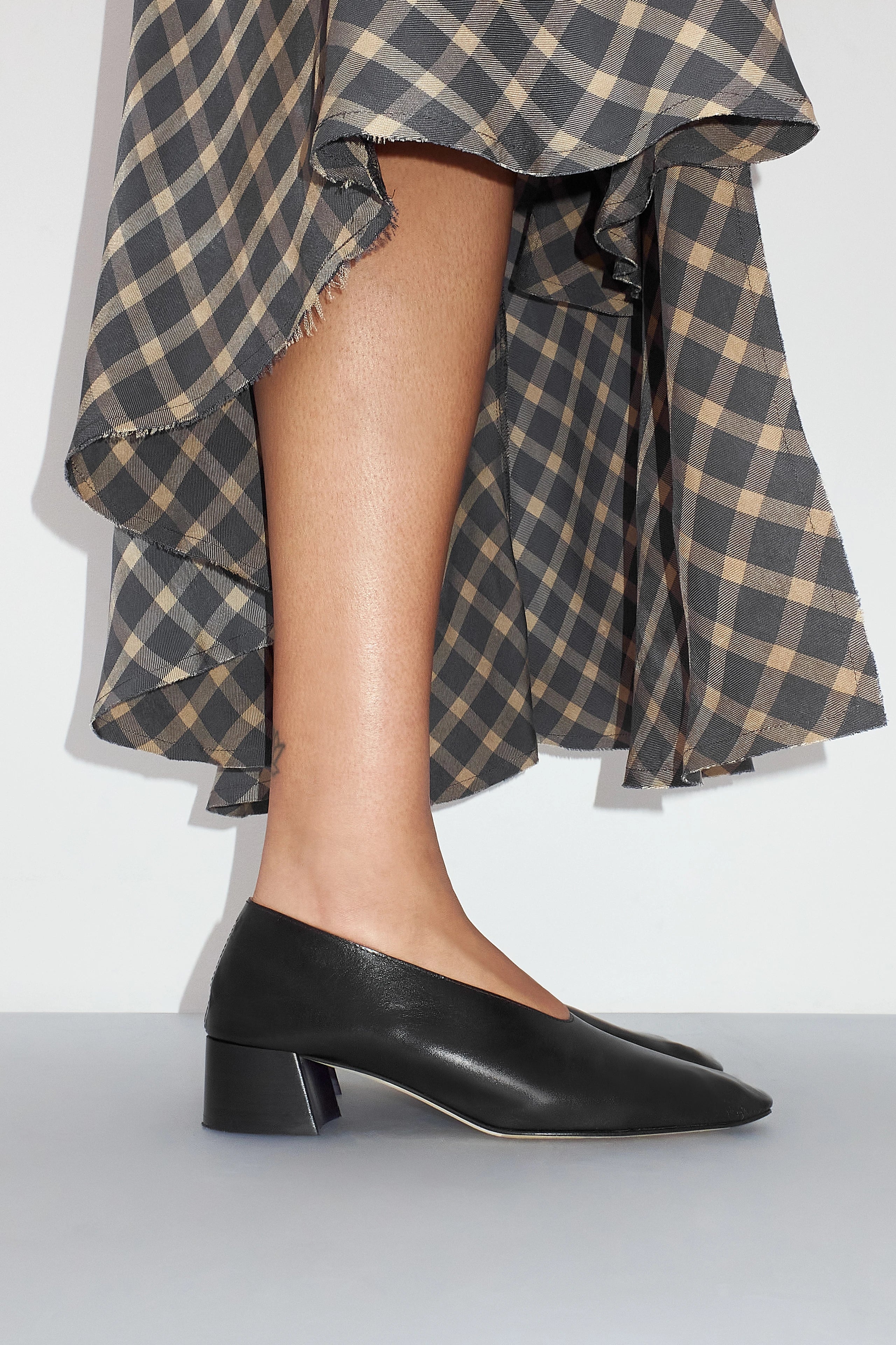 Miista Bibi Piper  Courts // Black