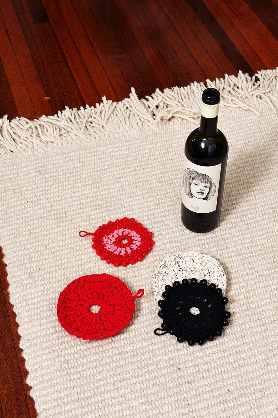 Tanchen Crochet Cosy // Cream & Black